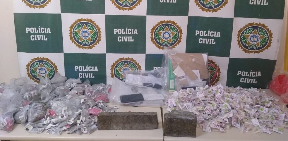 Material apreendido pela operação da polícia em Três Rios/Divulgação/Polícia Civil