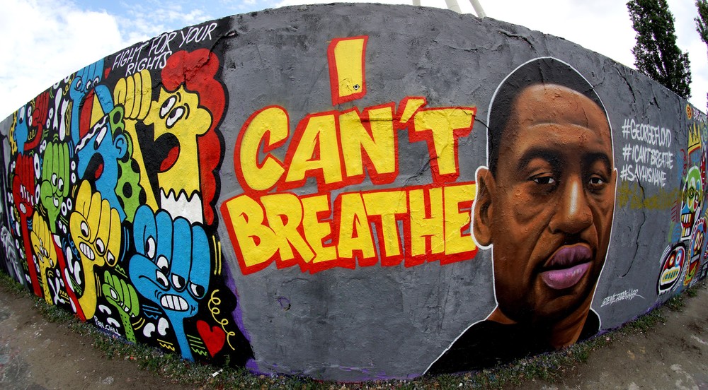 
Grafite do artista 'EME Freethinker' em apoio aos protestos pela morte de George Floyd é desenhado no parque público 'Mauerpark', em Berlim, na Alemanha — Foto: Michael Sohn/AP