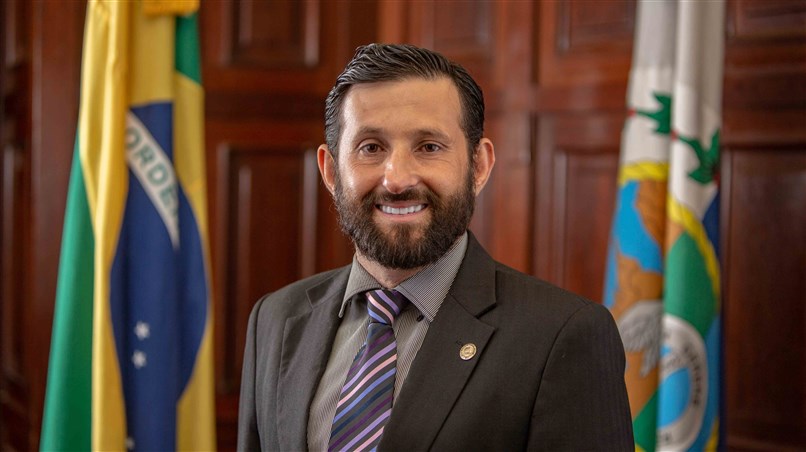 Justiça Eleitoral pediu quebra de sigilo fiscal do deputado estadual Giovani Ratinho, que teria recebido dinheiro de pessoas com perfis incompatíveis com os valores doados/Reprodução