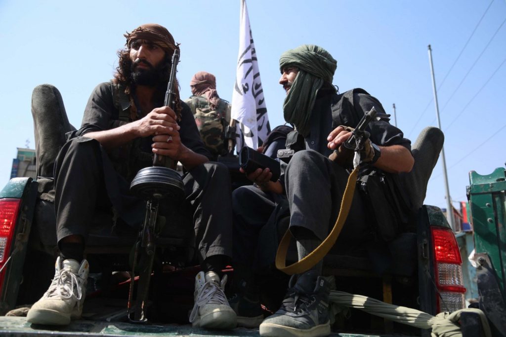 Soldados do Talibã nas ruas de Cabul, capital afegã/Reprodução