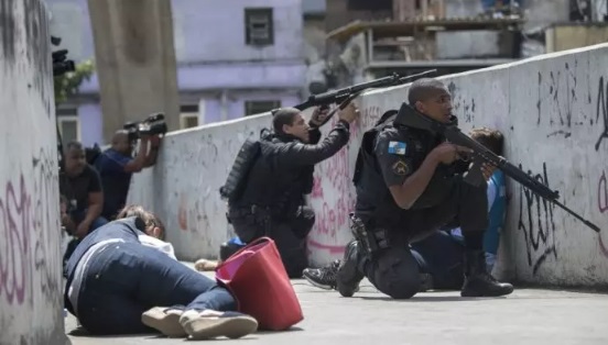 PM
Legenda - Estudo diz que a atuação das forças de segurança no Rio fica cada dia mais difícil/Reprodução/Estadão Conteúdo


