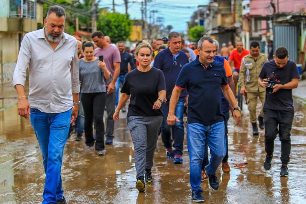 O deputado estadual Márcio Canella, na foto ao lado da deputada federal Daniela do Waguinho e do prefeito Waguinho, foi um dos articuladores para aprovação da proposta pela Casa