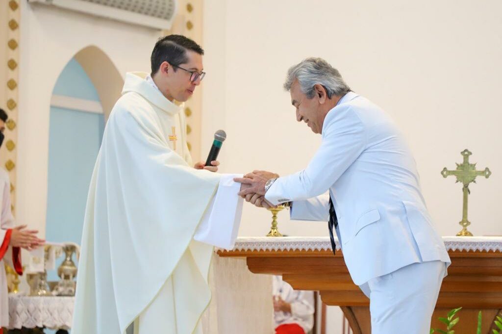 Prefeito Dr. João participou do ato religioso na Igreja Batista Nova Filadélfia, em Vilar dos Teles/Beto Oliveira/PMSJM