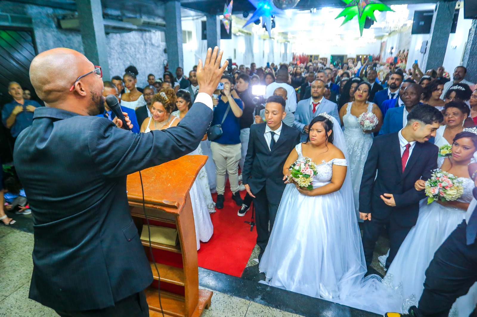 A cerimônia religiosa do casamento contou com bênçãos ecumênicas/Rafael Barreto/PMBR
